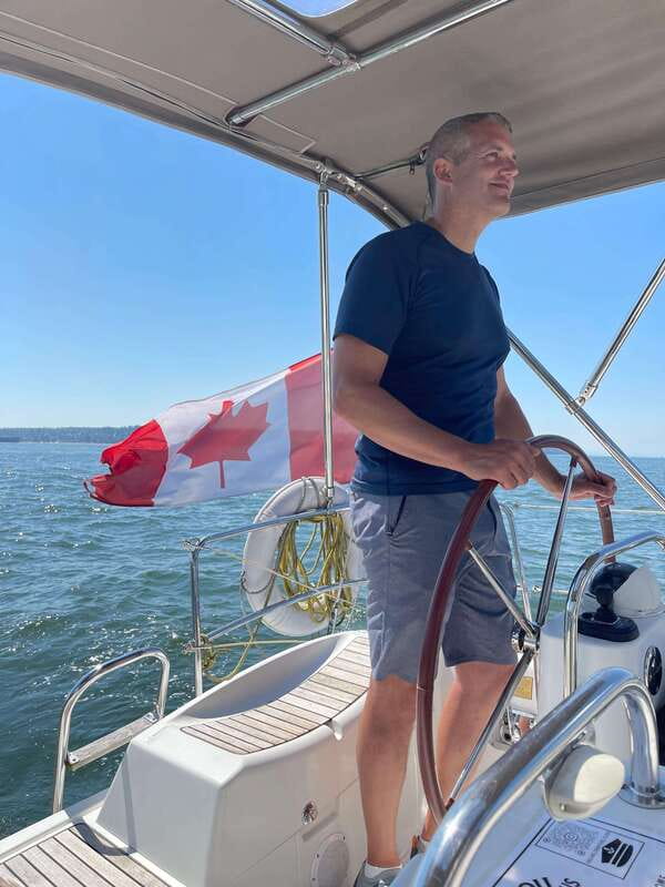 Vancouver: Mosquito Creek and English Bay Sailboat Cruise - The Return to Coal Harbour: A Calm Wrap-Up