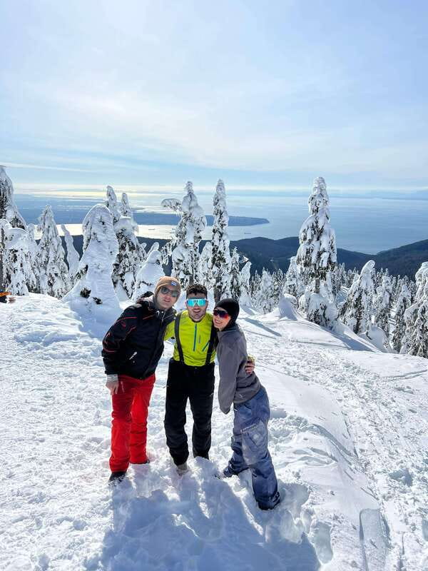 Vancouver: North Shore Mountains Snowshoeing with Transfer - The Views of Vancouver: More Than a Photo Stop