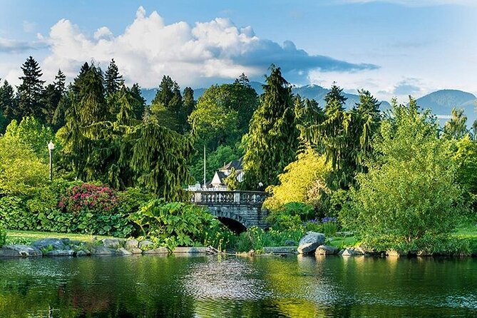Vancouver Panoramic City Day Tour - Stanley Park Totem Poles and Prospect Point Views