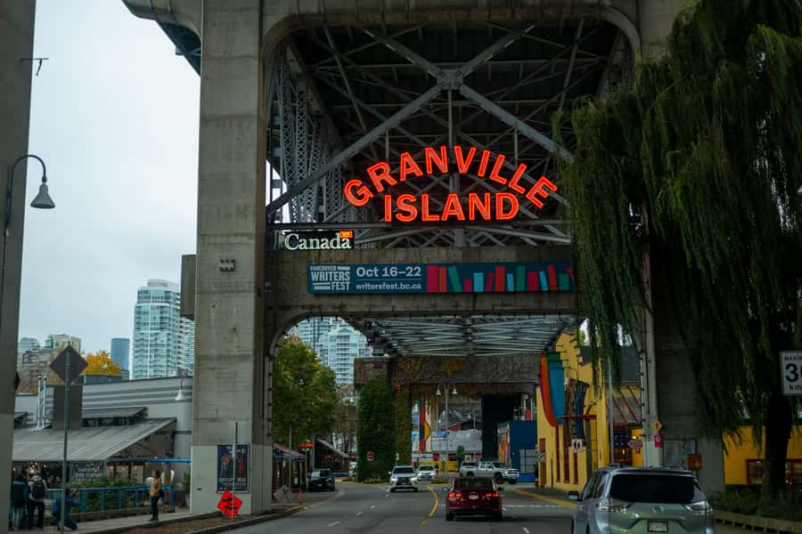 Vancouver: Private City Sights Tour by Minibus (3hrs) - Key highlights you will actually feel on the ground