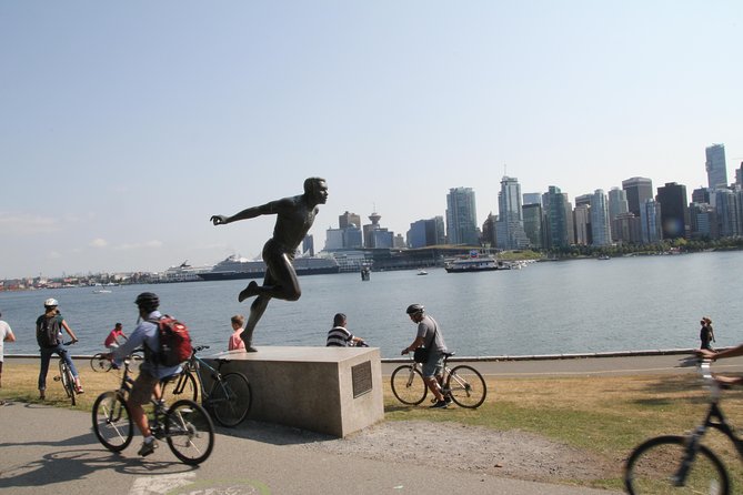 Vancouver Private Tour - Queen Elizabeth Park: Finishing With a Panoramic View
