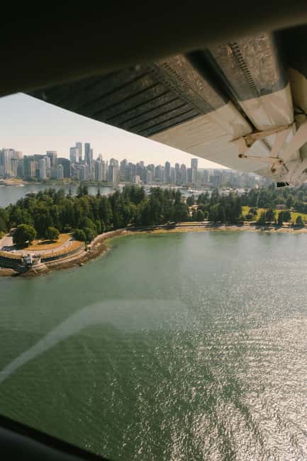Vancouver: Scenic Panorama Seaplane Tour - Seating, Views, and the Pilot Magic You Might Get