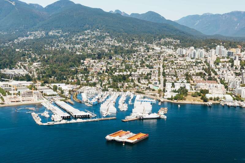 Vancouver: Scenic Panorama Seaplane Tour & Suspension Bridge - Capilano Suspension Bridge Park: more than a bridge selfie