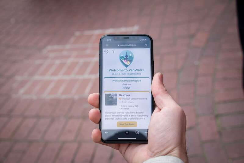 Vancouver: Self-Guided Smartphone Walking Tour of Gastown - Why Gastown Works Best on a Smartphone Walk