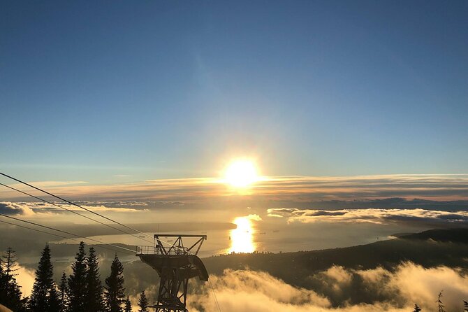 Vancouver Small Group Night Tour w/Capilano + Grouse Mtn Dinner - Stanley Park by narrated drive: the “best-of” route without the bus crowds