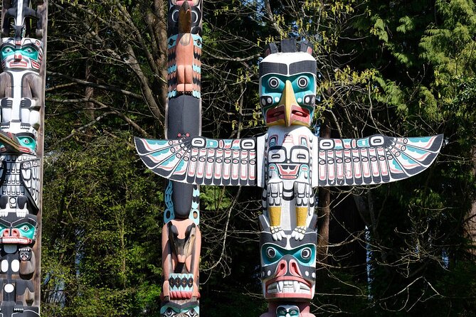 Vancouver Stanley Park 3 Hour Bike Tour - Stanley Park Time: The Main Ride Through the Park