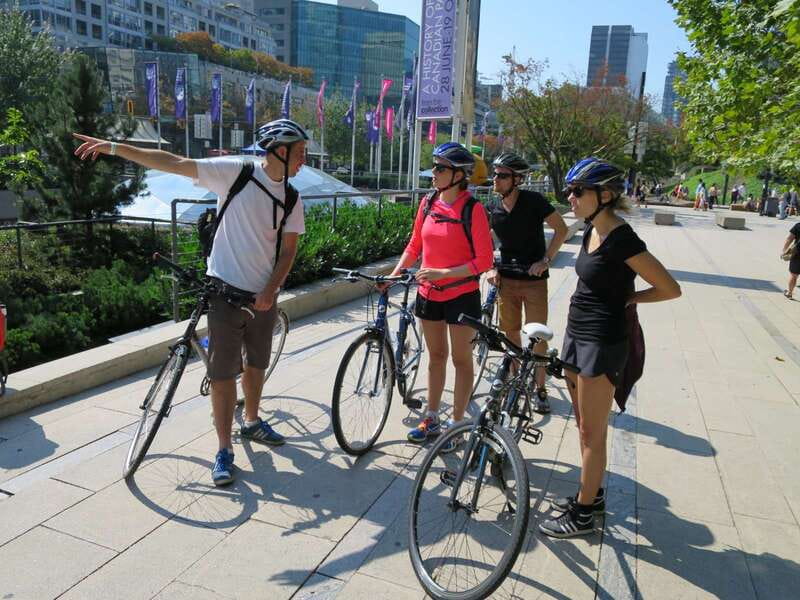Vancouver: Stanley Park & Downtown Bike Tour - Meeting at English Bay Bike Rentals, bike fit, and what to know first