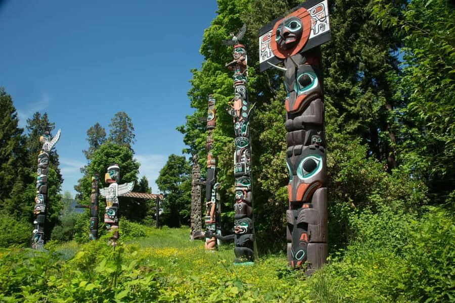 Vancouver: The Dark Secrets of Stanley Park Tour - Secret cemeteries, ghost stumps, and crime scenes