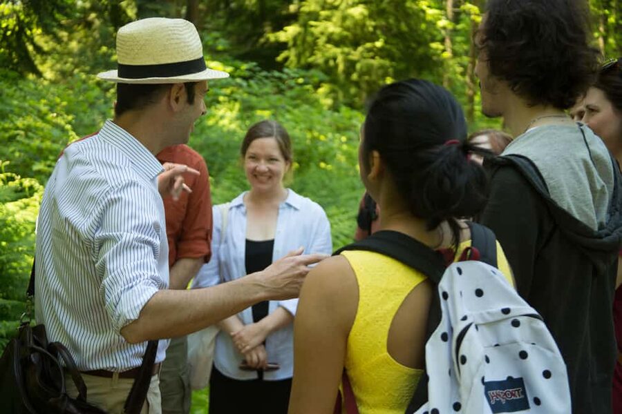 Vancouver: The Dark Secrets of Stanley Park Tour - Meet at the Vancouver Aquarium, then walk off-script