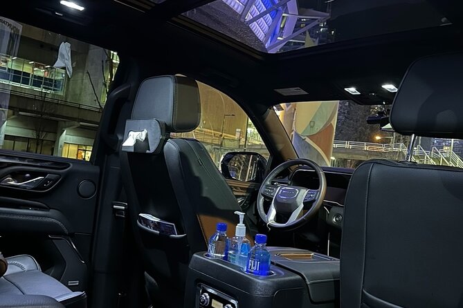 Vancouver to Seattle Private Transfer Service - The 3 to 4 Hour Ride: Comfort, Control, and a Driver Handling It
