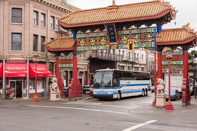 Vancouver to Victoria - Coach Bus Transfer - When time feels tight: traffic, schedule gaps, and weather risk