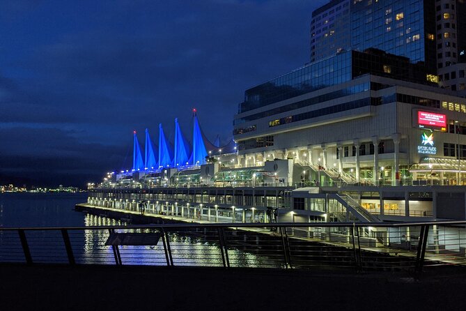 Vancouver Top Attraction Highlights Tour Private With Capilano - Stanley Park by car, then on foot for the icons