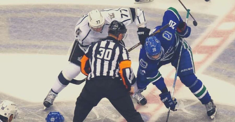 Vancouver: Vancouver Canucks Ice Hockey Game Ticket - Rogers Arena, Waterfront Views, and a Very West Coast Kind of Noise