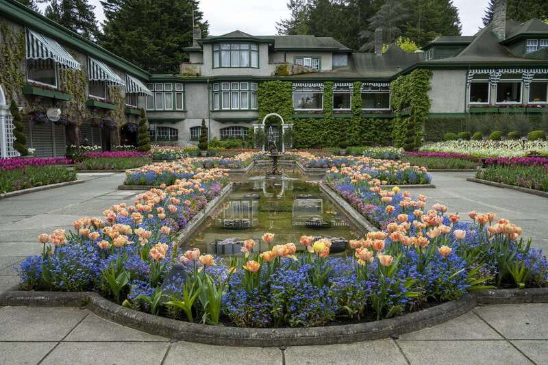 Vancouver: Victoria and Butchart Gardens by Seaplane - The Shuttle Bus Ride, Commentary, and the Real-Life Timing