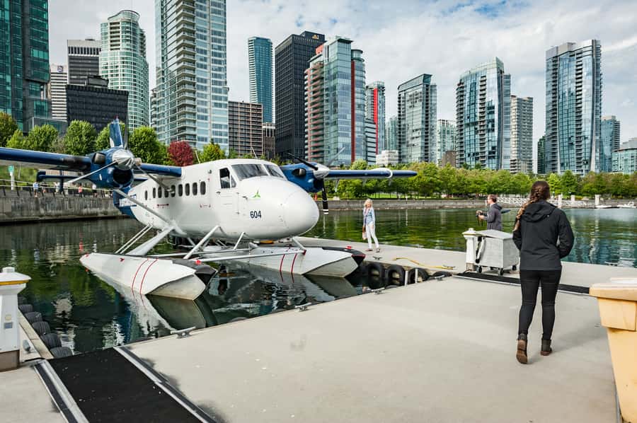 Vancouver: Victoria Seaplane Tour with Return Bus and Ferry - Vancouver Harbour to Victoria Inner Harbour in a 35-minute seaplane