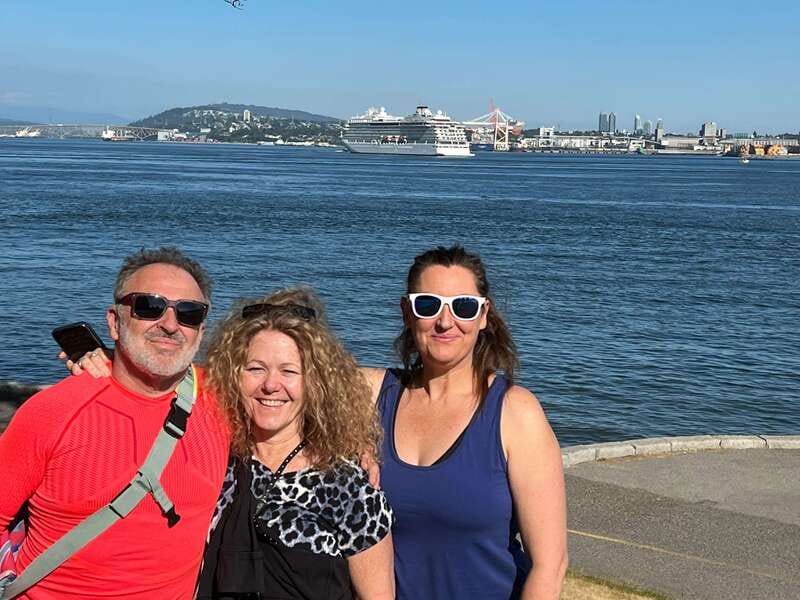 Vancouver Waterfront Guided Bike/E-Bike Tour - Granville Island stop: local flavor without losing the route