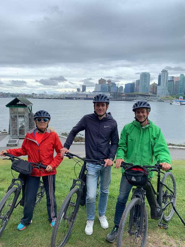 Vancouver Waterfront Guided Bike/E-Bike Tour - Science World and Yaletown: where the waterfront turns urban