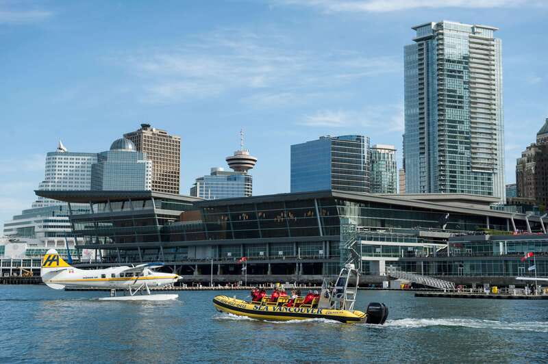 Vancouver: Waterfront Sightseeing Tour - City and Harbour - Granville Island: where your harbour adventure starts
