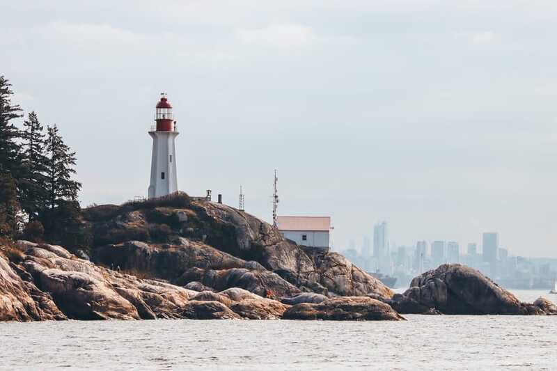 Vancouver: Waterfront Sightseeing Tour - City and Nature - The Boat Ride Experience: Fast, Bouncy, and Built for Wildlife Scanning