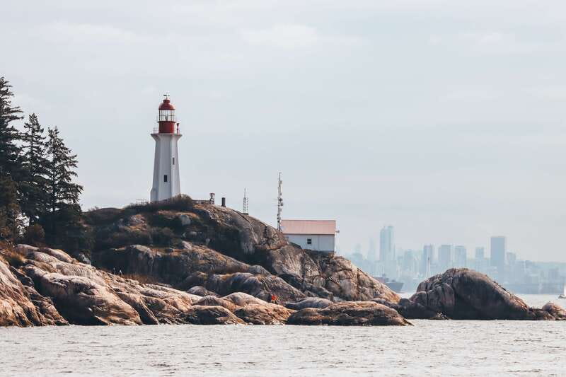 Vancouver: Waterfront Sightseeing Tour - City and Nature - False Creek to English Bay, City Sights With Real Speed