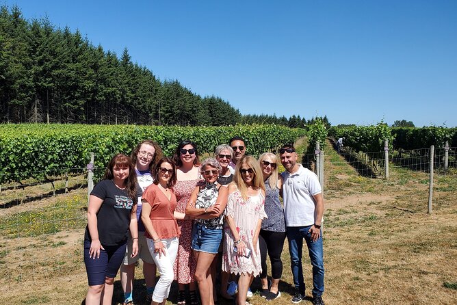 Vancouver Wine Tour (Fraser Valley) - Gate 22 Winery: contemporary wine in a modern tasting room