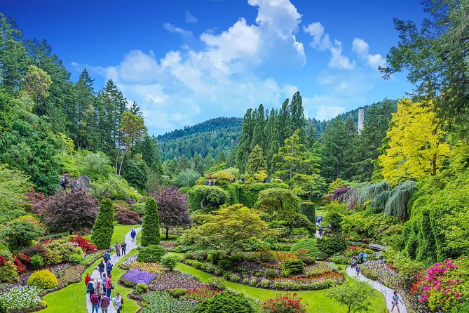 Victoria and Butchart Gardens Day Trip from Vancouver - The guide factor: narration, punctual pickup, and getting the day managed