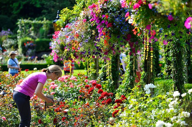 Victoria & Butchart Gardens Tour with Ferry from Vancouver - Timing, comfort, and group size on a full-day schedule