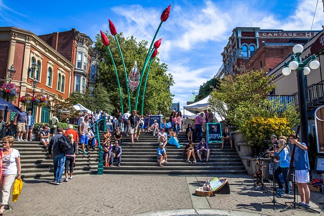 Victoria & Butchart Gardens Tour with Ferry from Vancouver - Weather, rain plans, and what to pack for this route
