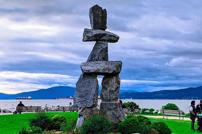 Welcome to Vancouver - Private Tour - Stanley Park in photo-stop form: Seawall, totem poles, and cedar history