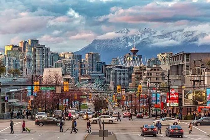 Welcome to Vancouver - Private Tour - Gastown, the Steam Clock, and Chinatown in one sweep