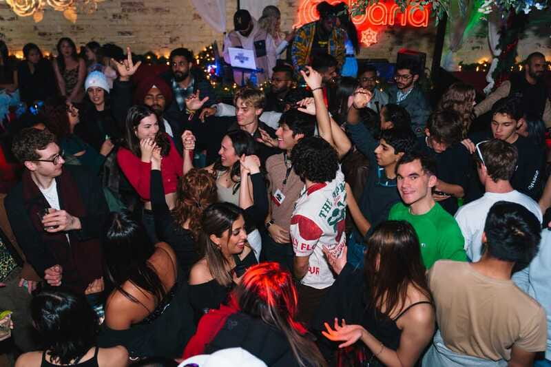 West Coast Party Crawl - Route A - Aura Nightclub: another hour, deeper into the DJ sound