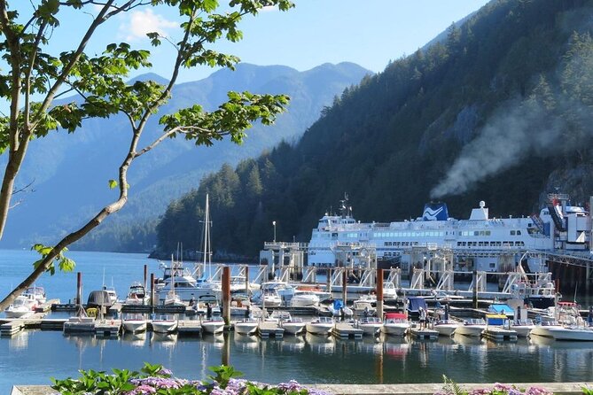 Whistler 1-Day Tour from Vancouver (Chn&Eng) - Stawamus Chief Provincial Park: granite scenery for hikers and lookers