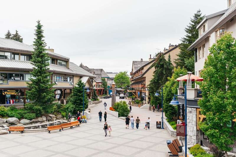 Whistler, Sea to Sky Gondola, and Shannon Falls Day Trip - Shannon Falls photo stop, short but satisfying