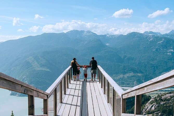 Whistler, Shannon Falls & Sea to Sky Gondola Tour from Vancouver - Vancouver pickup at Hyatt Regency, then straight onto the scenic route